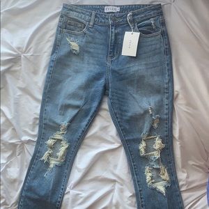 NEW Ootdfash/Cello Med. Wash Distressed Mom Jeans